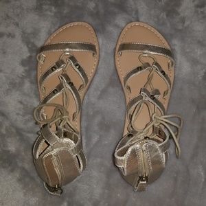 ⭕ SOLD ⭕ Metalic Gold Sandals